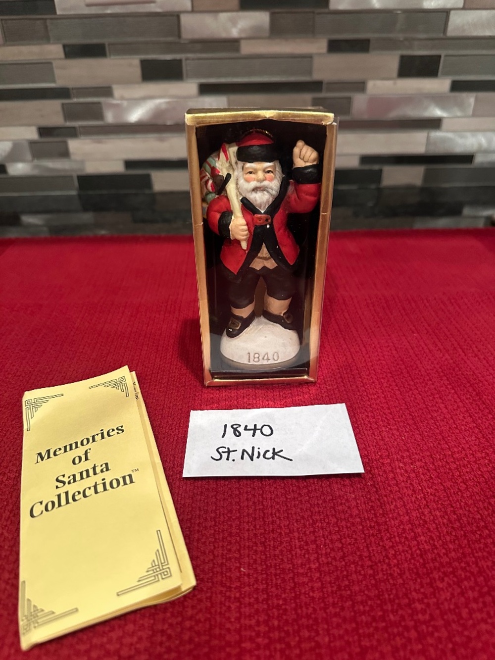 Vintage Memories of Santa 1840 St Nick Figurine Christmas Collectible